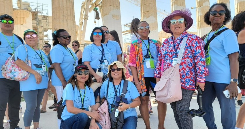 Island Hopping –Discover the Greek Islands (E)