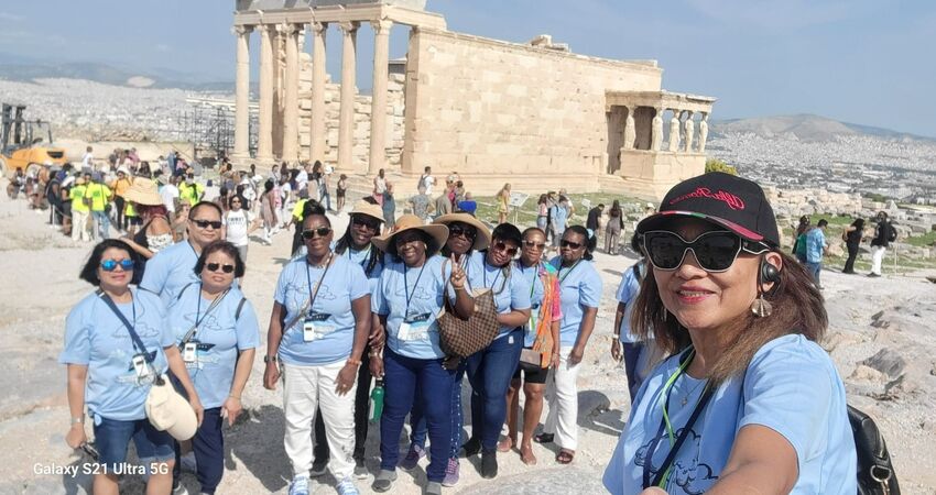 Island Hopping –Discover the Greek Islands (B)